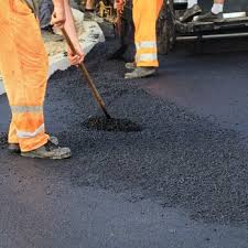 Best Gravel Driveway Installation  in Butler, OH